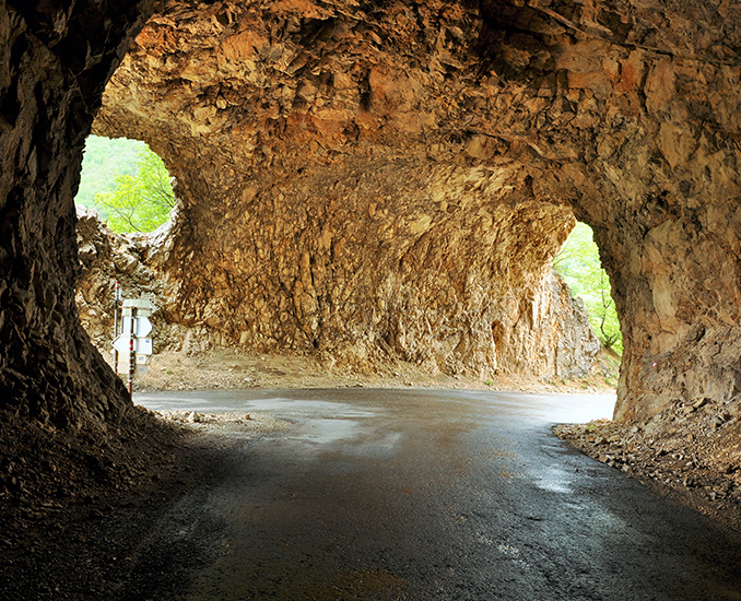 Road to lake piva